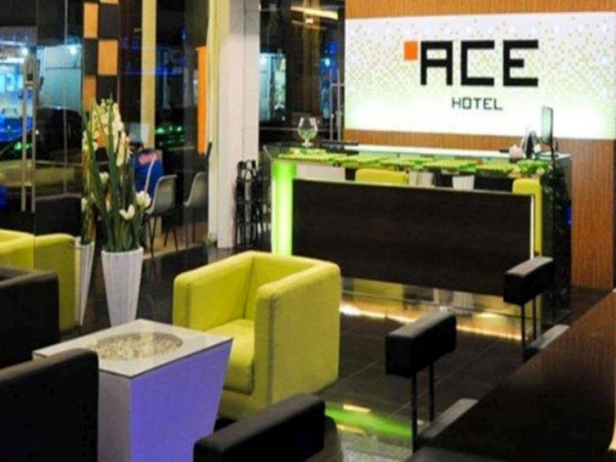 Ace Hotel Batam Екстер'єр фото